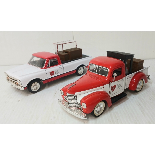 LOT OF 2 - LIBERTY CLASSICS DIECAST 1967 CHEVY PICKUP & 1947 INTERNATIONAL PICKUP MODELS