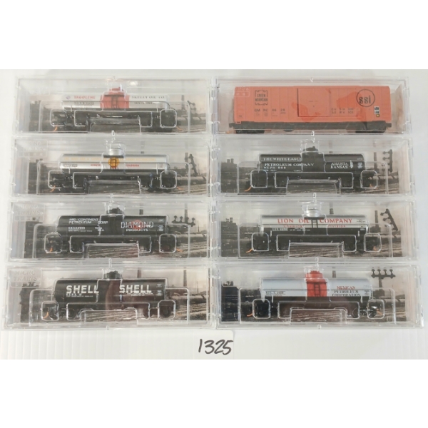 LOT OF 8 - MICRO TRAINS - LION OIL CO., GREEN MOUNTAIN, NAVY GAS & SUPPLY, ETC