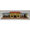Image 3 : LOT OF 2 - TIN TRAIN STATIONS - INCL HORNBY