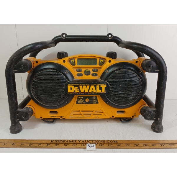 DEWALT WORKSITE RADIO