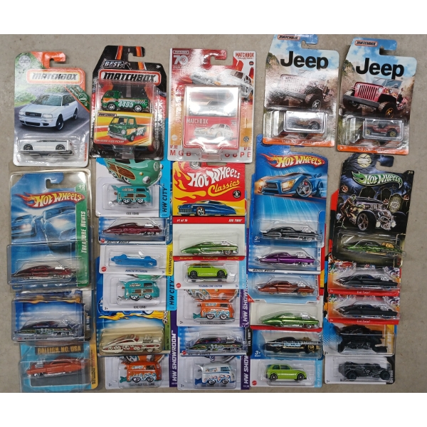 LOT OF 30 - HOTWHEELS / MATCHBOX - EVIL TWIN, 1966 DODGE A100 PICKUP, ETC