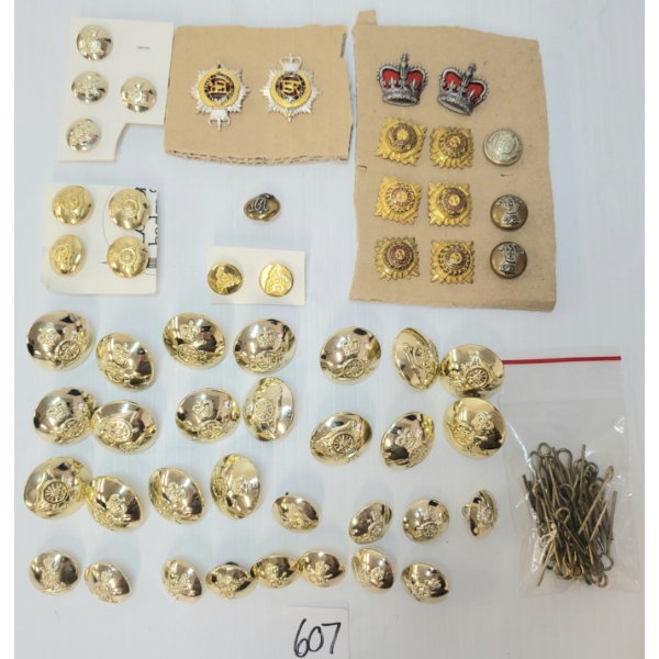 QTY OF CDN BUTTONS & BADGES