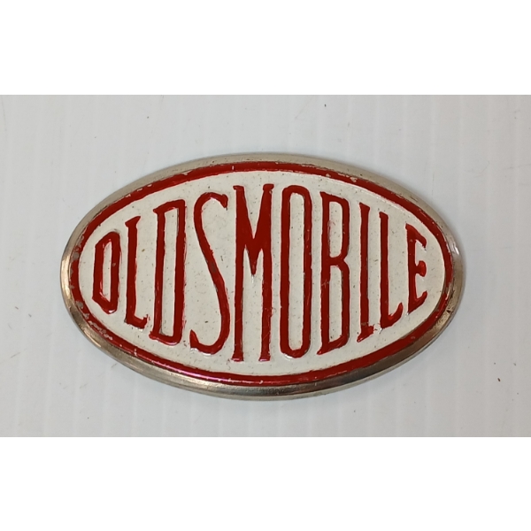 OLDSMOBILE RAD BADGE