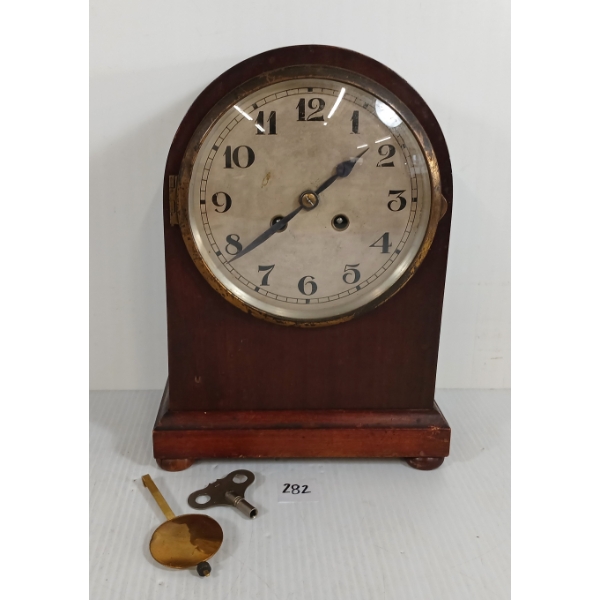 UNKNOWN MANTEL CLOCK