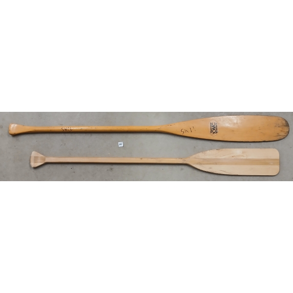 LOT OF 2 - PADDLES