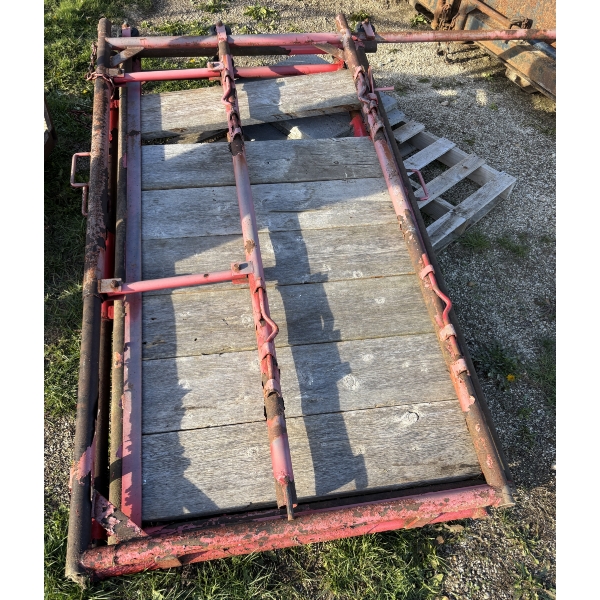 LIVESTOCK SORTING DOOR - 3 1/2 X 7 1/2 FOOT