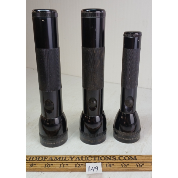 LOT OF 3 - MAG-LITE BATTERY OP FLASH LIGHTS