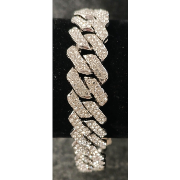 PLATINUM PLATED SIMULTED DIAMOND (CZ) ICED OUT CUBAN LINK BRACELET