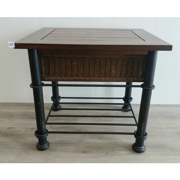 END TABLE W/ WICKER BASKET DRAWER