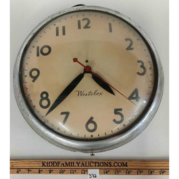WESTCLOX 'PLUG IN ROUND' WALL CLOCK 
