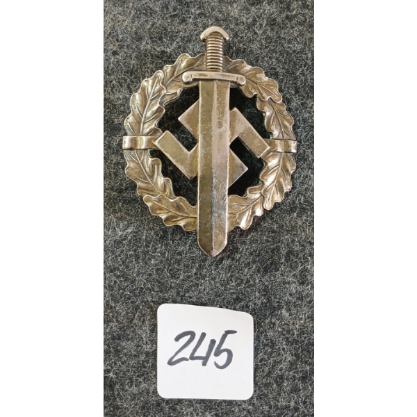 WWII GERMAN S.A. SPORTS BADGE