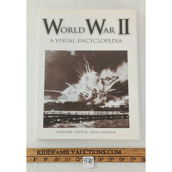 "WORLD WAR II: A VISUAL ENCYCLOPEDIA" BY JOHN KEEGAN - HARDCOVER