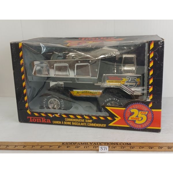 TONKA PRESSED STEEL 25TH ANNIVERSARY SILVER EDITION TRUCK