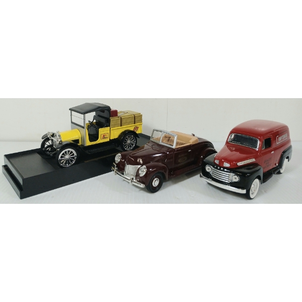 LOT OF 3 - LIBERTY CLASSICS DIECAST MODELS - '48 FORD CRAFTSMAN, 1916 STUDEBAKER PICKUP, ETC