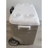 Image 7 : RUBBERMAID COOLER