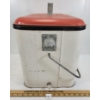 Image 5 : PURE SPRING GINGER ALE PICNIC COOLER W/ TRAY INSERT
