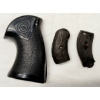 Image 3 : QTY OF HANDGUN GRIPS