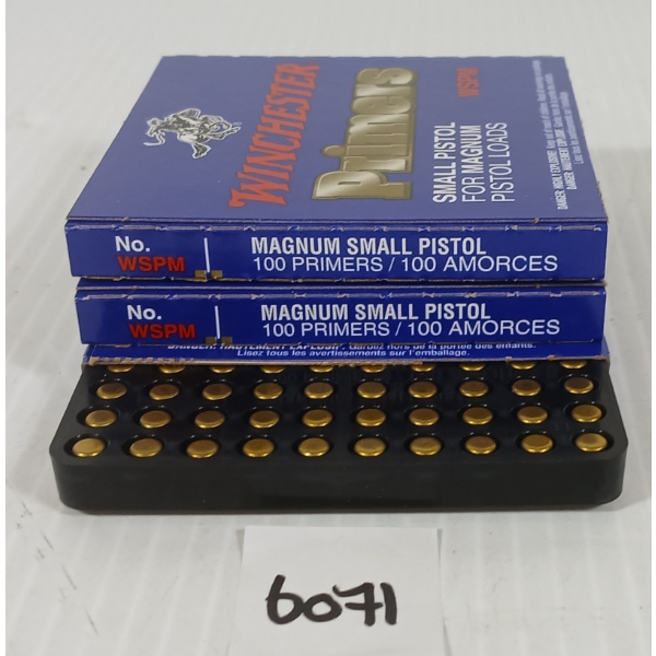 PRIMERS: APPROX 300X WINCHESTER NO. WSPM SMALL PISTOL PRIMERS