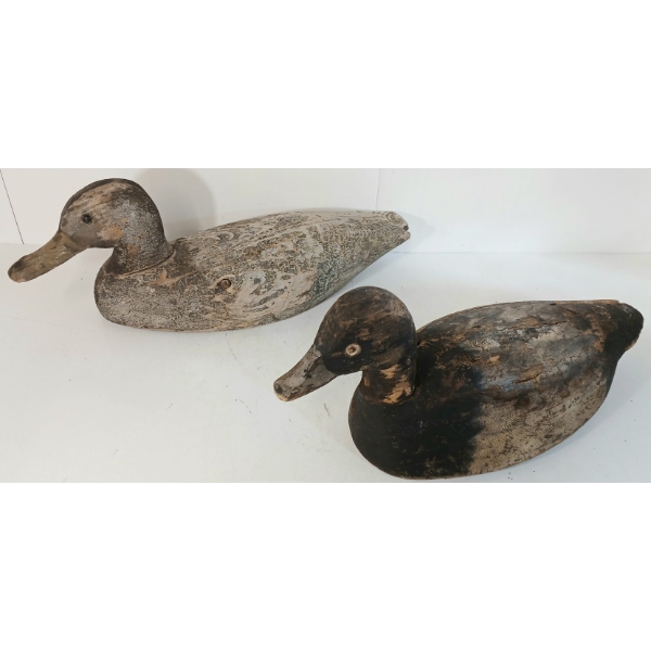 LOT OF 2 - VINTAGE DECOY DUCKS