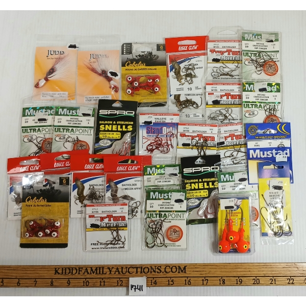 JOB LOT - FISH HOOKS - MIXED SIZES