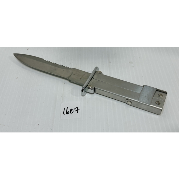 COLLAPSING UTILITY KNIFE - 4" BLADE