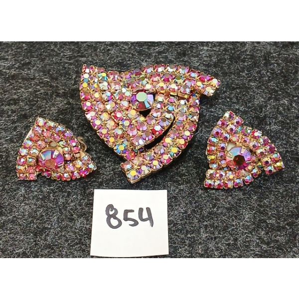 LOT OF 2 - UNKNOWN PINK TONE CLIP-ON EARRINGS & BROOCH
