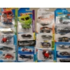 Image 2 : LOT OF 40 - HOTWHEELS / MATCHBOX - SNOOPY, RV THERE YET, VOLKSWAGEN ID BUZZ, ETC 