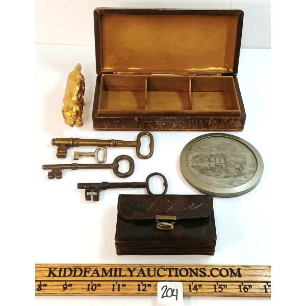 JOB LOT - ITALIAN TRINKET BOX, BRASS SETTER, LEATHER ACCORDION WALLET, KEYS & ENGRAVED COASTER