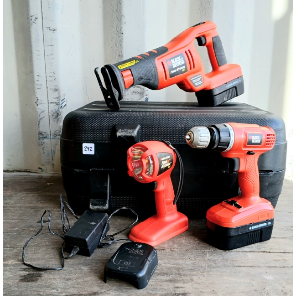 BLACK & DECKER FIRESTORM 18V CORDLESS TOOL SET - DRILL, SAWZALL & FLASHLIGHT