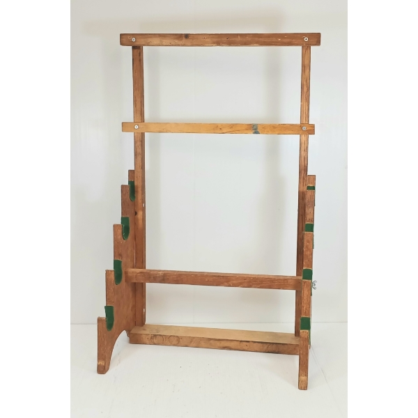 HORIZONTAL 4 WRUNG GUN RACK