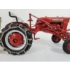 Image 6 : LOT OF 2 - SPEC-CAST DIECAST INTERNATIONAL HARVESTER 1964 CUB SQUARE HOOD TRACTOR MODELS 