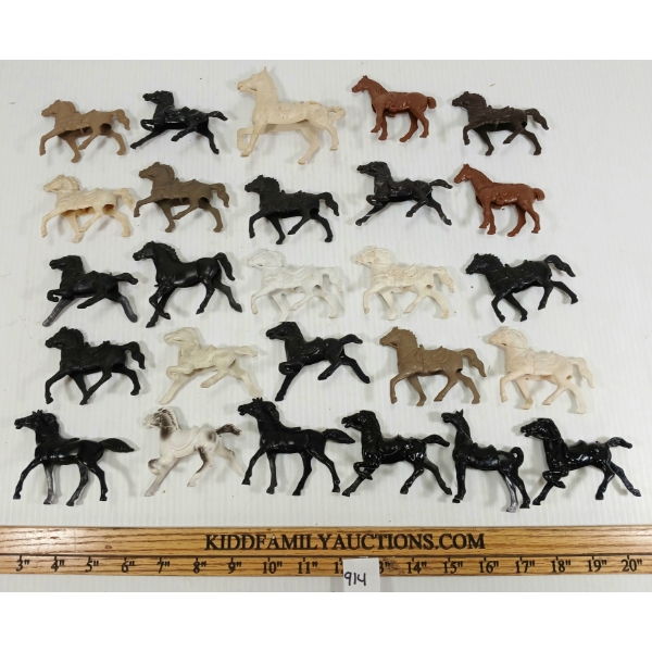 QTY OF PLASTIC HORSES FIGURES
