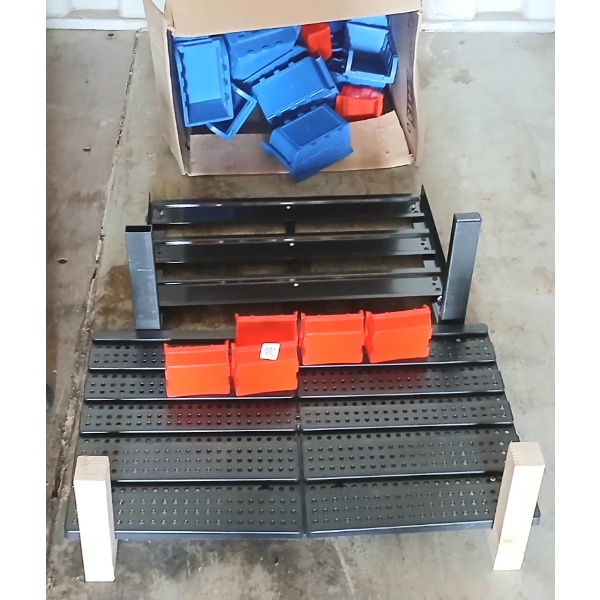 QTY OF PEG BOARD ACCESSORIES