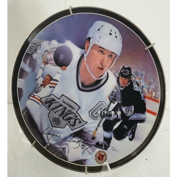 "THE GREAT GRETZKY" COLLECTIBLE PLATE W/ CERTIFICATE