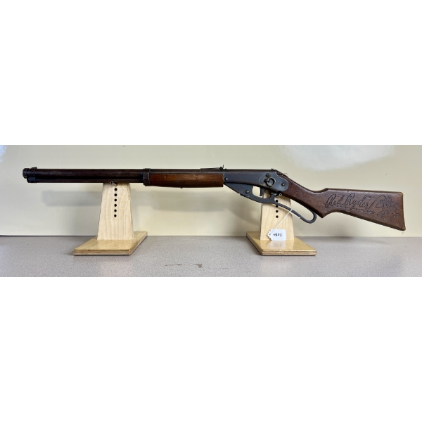 DAISY NO111 MODEL 40 RED RYDER CARBINE IN .177 CAL BB 
