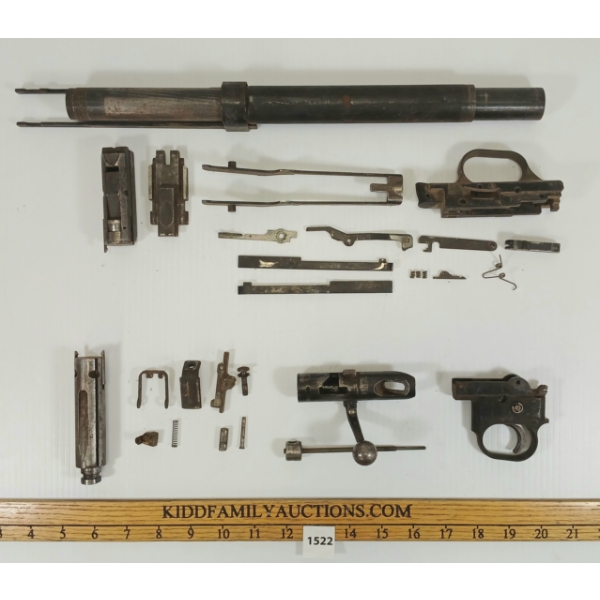 QTY OF MISC MOSSBERG GUN PARTS - INCL MODEL 500 