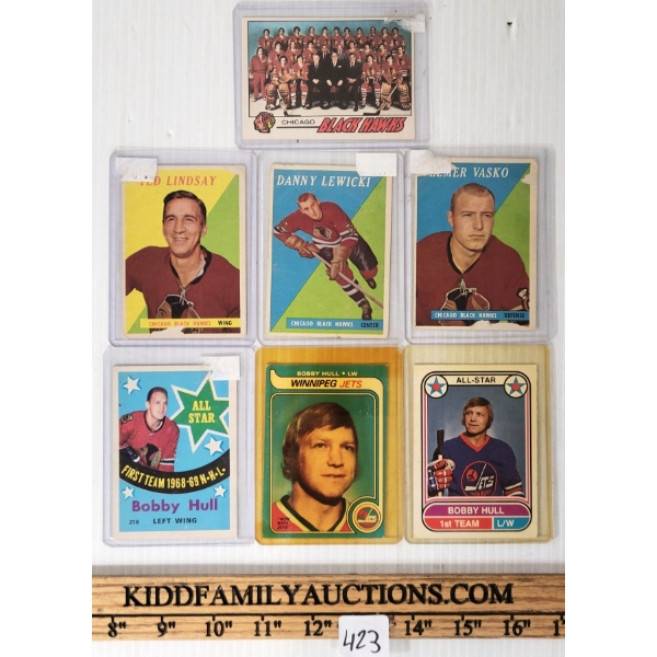 LOT OF 7 - 1958-1977 TOPPS & OPC HOCKEY CARDS - JETS & BLACK HAWKS