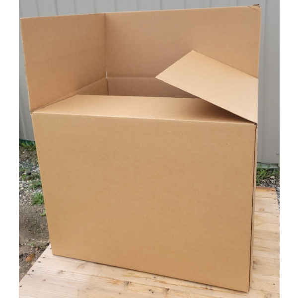 LOT OF 25 - FLAT CARDBOARD BOXES