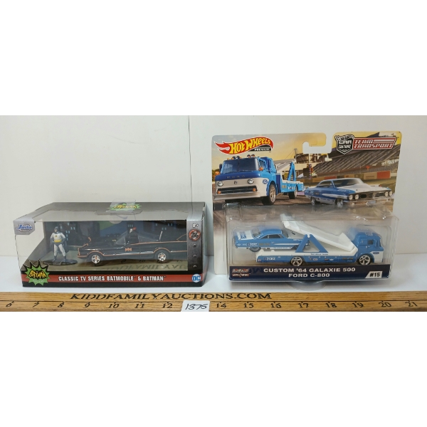 LOT OF 2 - JADA BATMAN CLASSIC TV SERIES BATMOBILE & HOTWHEELS TEAM TRANSPORT DIECAST MODELS
