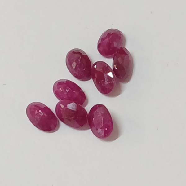 LOT OF 8 - NATURAL PIGEON BLOOD RUBIES - OVAL CUT