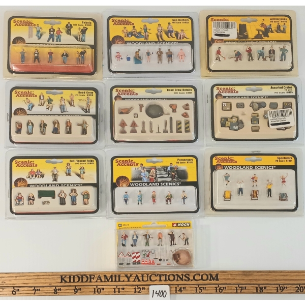 LOT OF 10 - SCENIC ACCENTS & NOCH TRACKSIDE PEOPLE & ACCESSORIES - BEACH, CONSTRUCTION, ETC