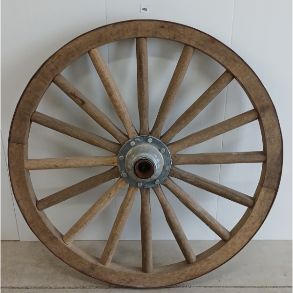 ANTIQUE WOODEN WAGON WHEEL