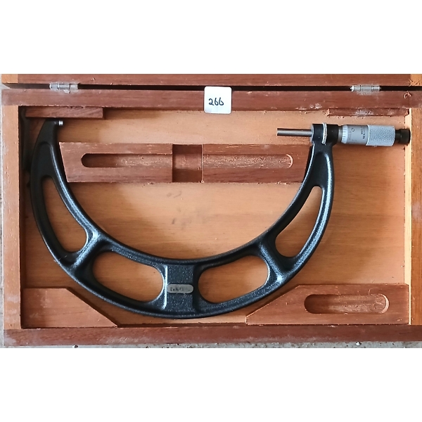 STARRETT MODEL 436 MICROMETER 