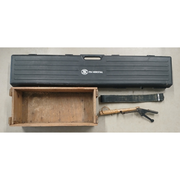 LOT OF 4 - PATRONEN FUR AMMUNITION CRATE, WEB PATTERN BELT, ANTIQUE SKEET THROWER & HARD GUN CASE