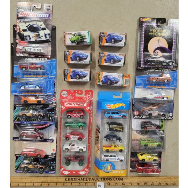 QTY OF HOTWHEELS / MATCHBOX - INCL HONDA ODYSSEY, LAMBORGHINI COUNTACH LP 5000, ETC 