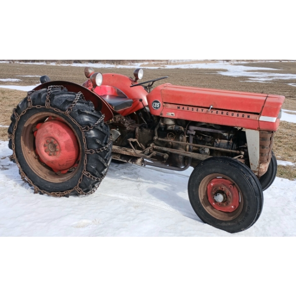 MASSEY FERGUSON 135 GAS TRACTOR