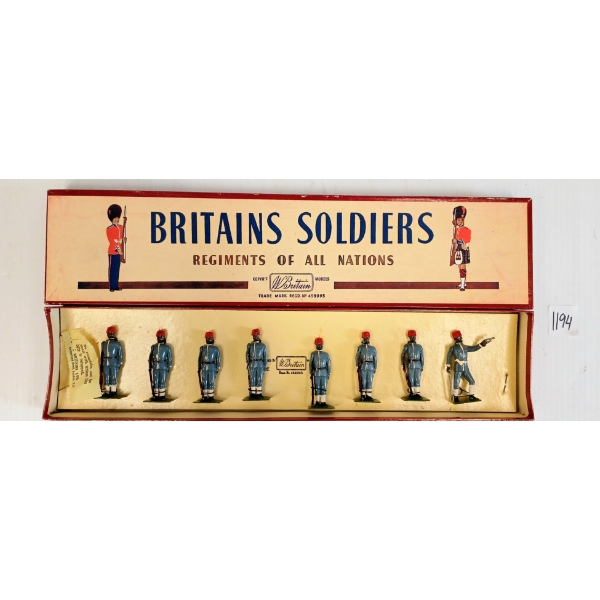 BRITAINS SOLDIERS LEAD FIGURES - NO. 117 EGYPTIAN ARMY INFANTRY