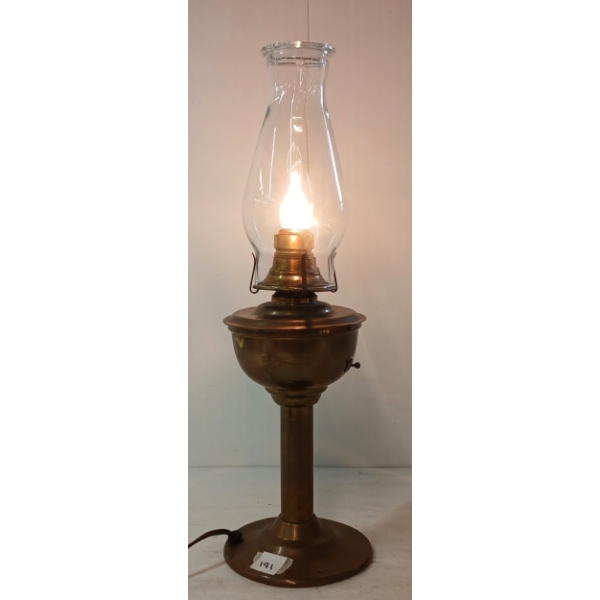 COPPER LANTERN STYLE LAMP W/ CHIMNEY