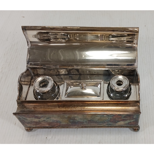 UNMARKED SILVER PLATED DBL INK STAND W/ PEN REST TRAY