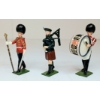 Image 2 : BRITAINS SOLDIERS LEAD FIGURES - NO. 2096 PIPES AND DRUMS OF THE IRISH GUARDS